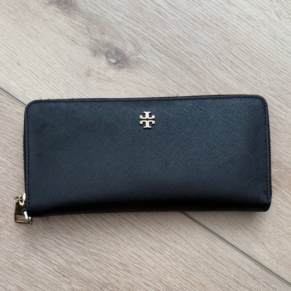 Tory Burch Black Continental Wallet